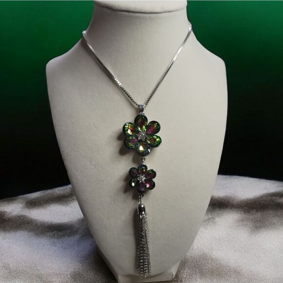 Betsey Johnson Flower Multicolor Watermelon Crystal Silvertone Necklace … - Picture 1 of 5